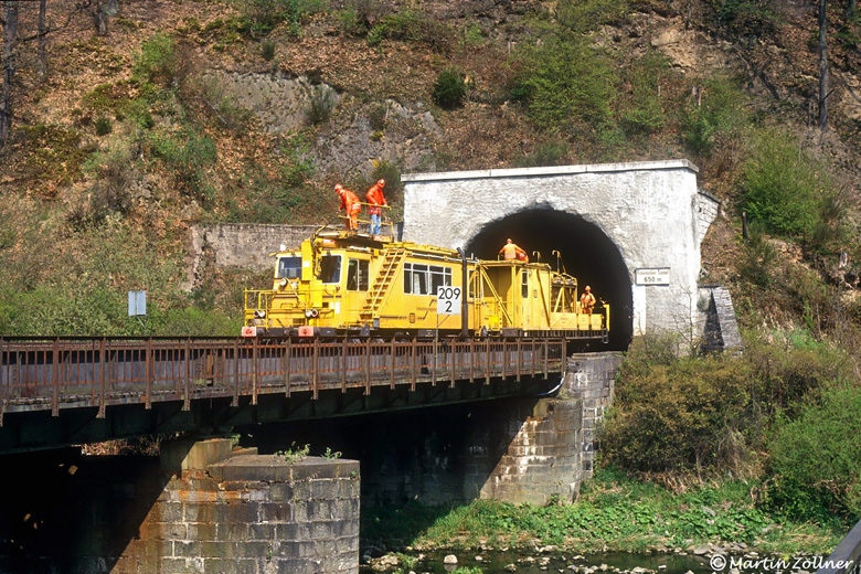 Klv 93-0001 Spf 1 Freienohl -- Freienohl, Ruhrbrücke Freienohl, 08.05.1991
