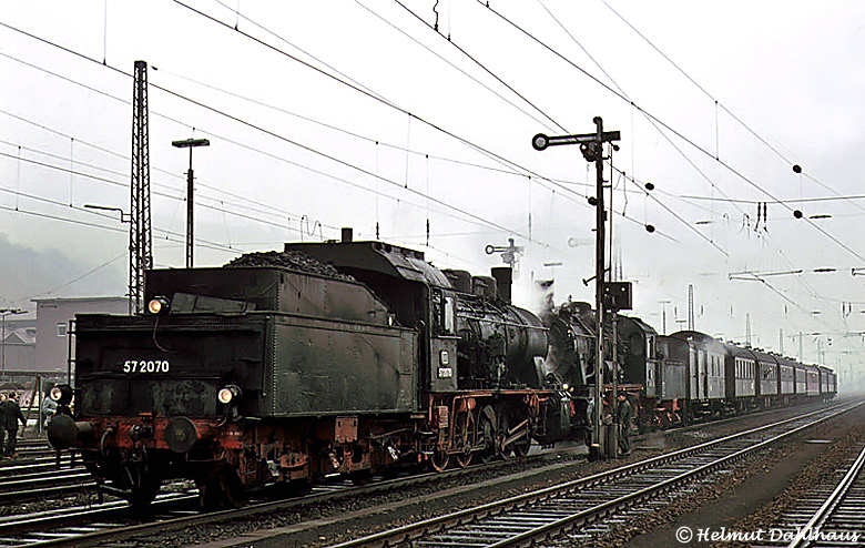 Sonderzug mit 57 2070 in Hagen-Eckesey — © Helmut Dahlhaus