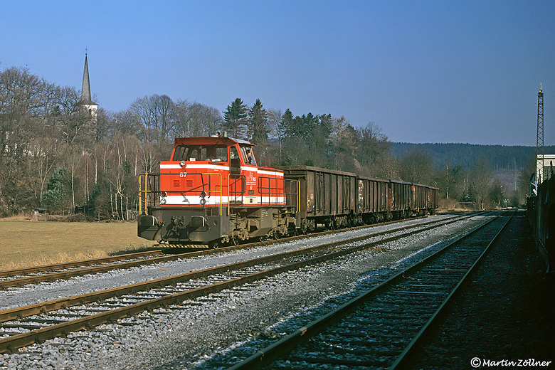 RLG D 67 rangiert an der Gleiswaage, 08.März 1996